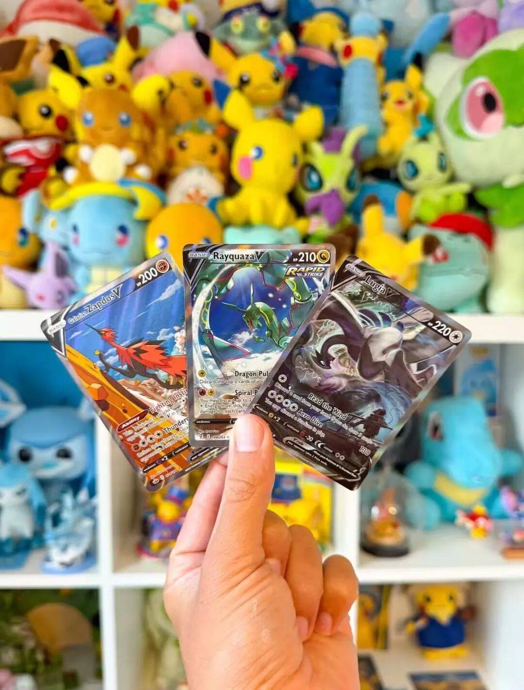 151卡牌+立体手办的组合要被抢疯了!ag九游会登录宝可梦也来做盲盒!初代(图4) 151卡牌+立体手办的组合要被抢疯了!ag九游会登录宝可梦也来做盲盒!初代(图4)